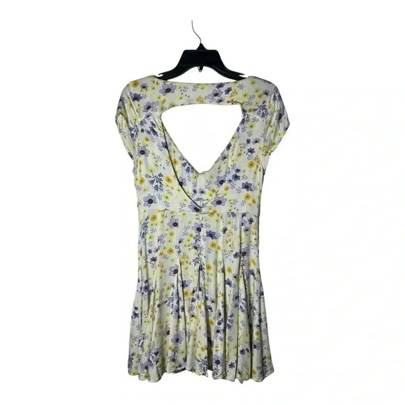 1806. FREE PEOPLE IT TAKE TWO WRAP DRESS IN IVORY COMBO SIZE SMALL KEYHOLES - Picture 7 of 10